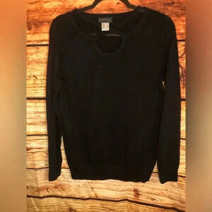 Women’s All Black Long sleeve top